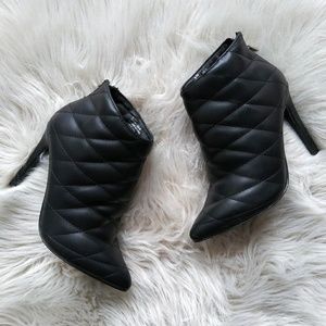 NWOB quilted booties